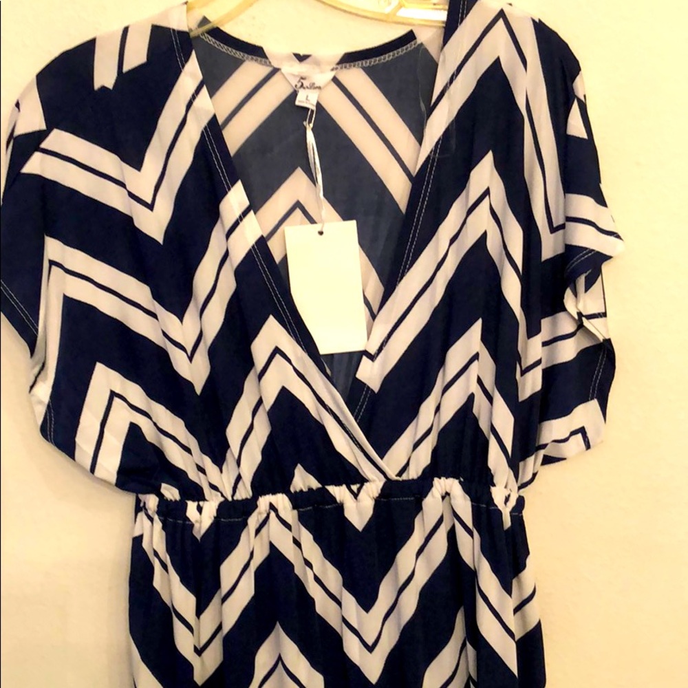 Women’s striped v-neck empire midi summer dress.